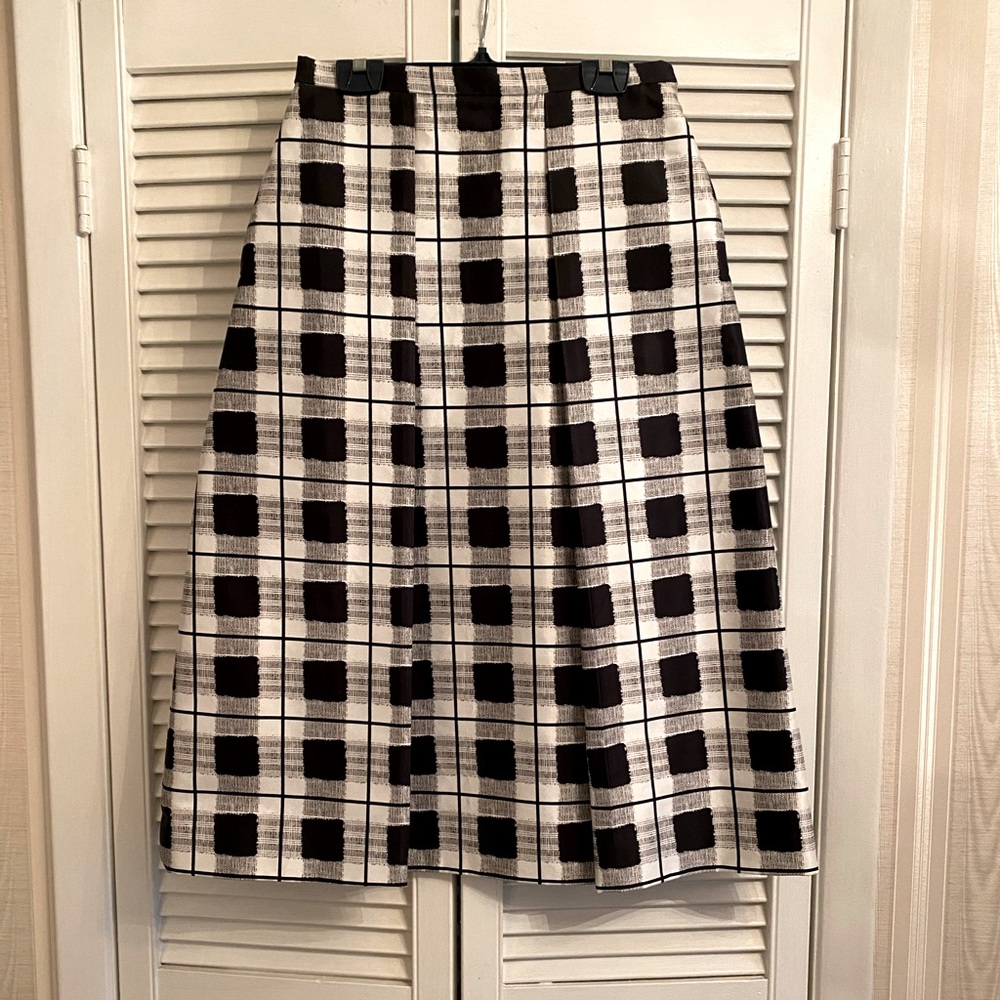 Lord & Taylor 424 check print skirt size 0 NWT